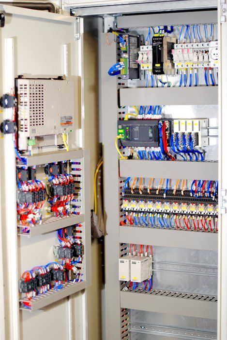 quadro elettrico aperto