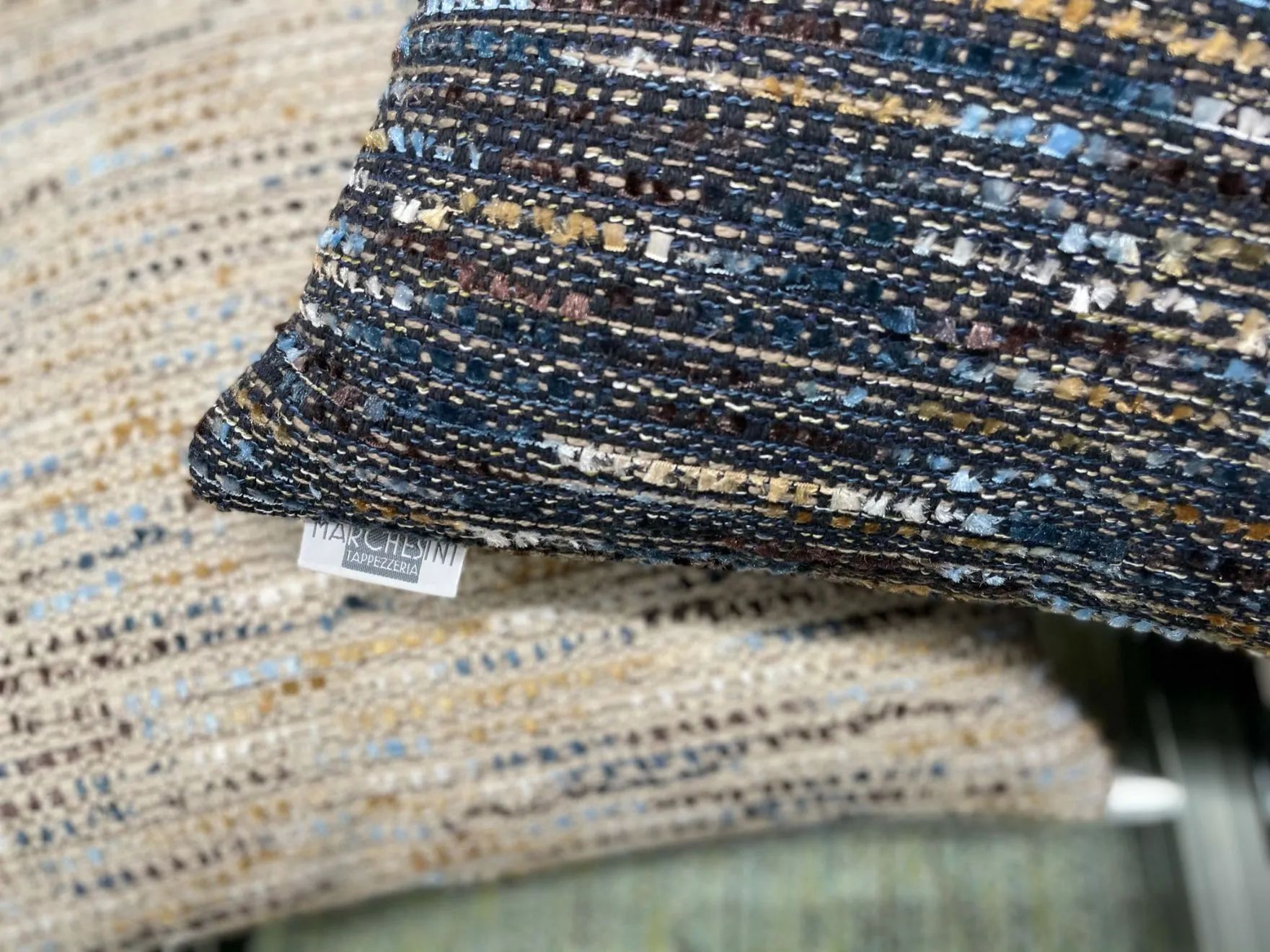 cuscini a Bologna blu di tessuto spesso