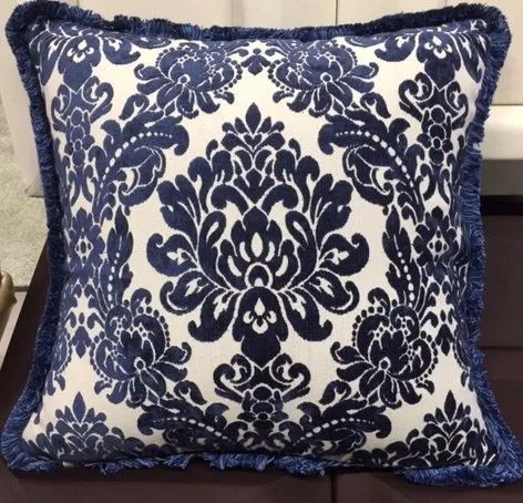 cuscini a Bologna con fantasia blu raffinata