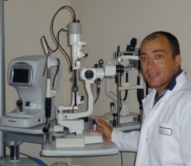 vitrectomia, microscopia confocale della cornea, interventi chirurgici