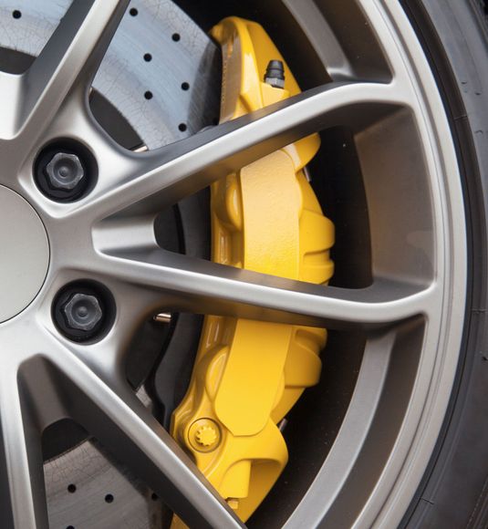  	EN REPARACIÓN DE RINES RAMÍREZ 