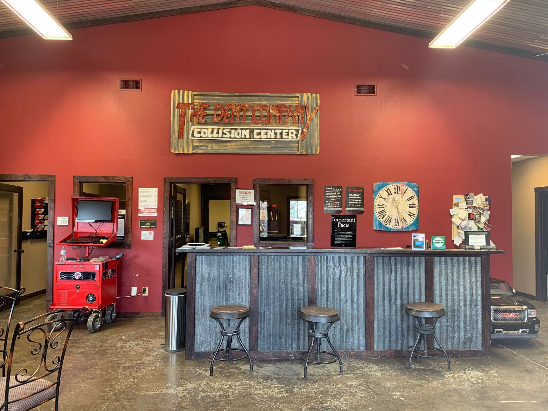 The Dent Company Collision Center LLC 4