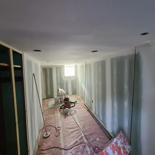This picture shows off a beautifully executed sheetrock installation project in Buffalo.