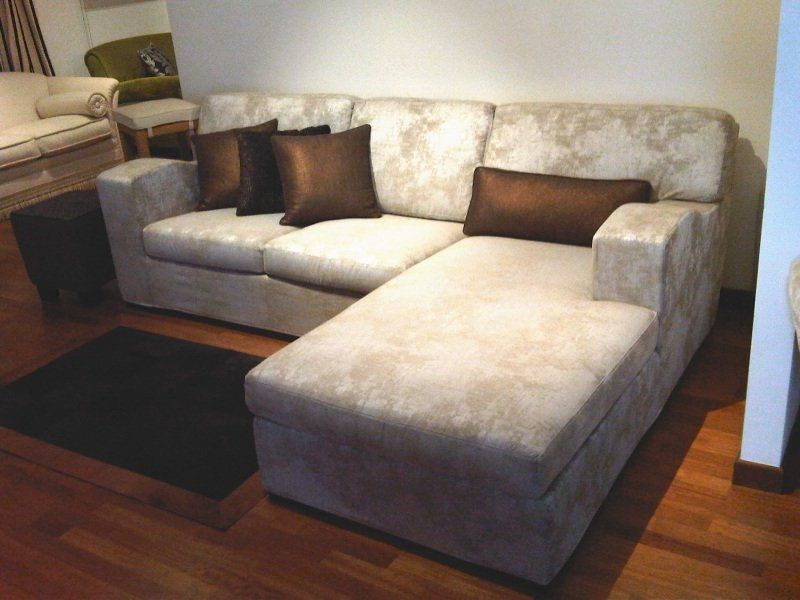divano angolare in stoffa