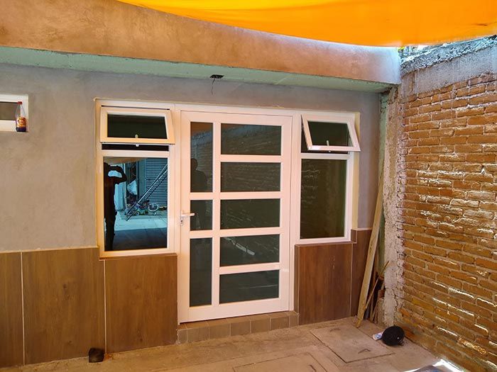 Vidrios y Aluminios Ezquivel