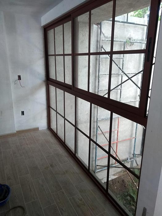 Vidrios y Aluminios Ezquivel