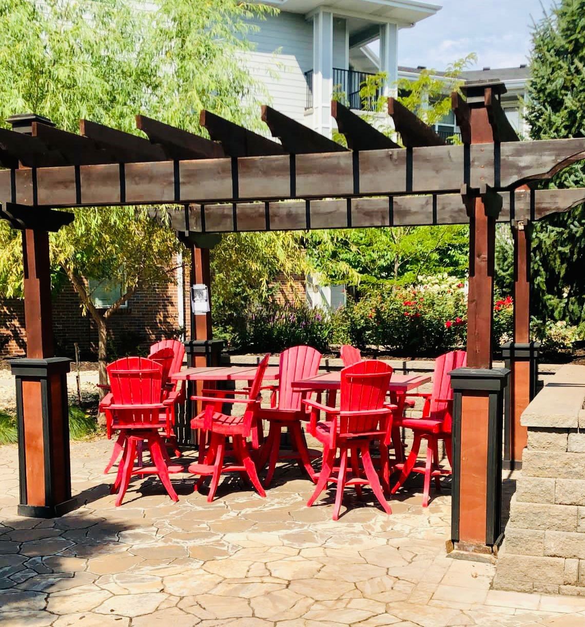 1010 on the lake chairs