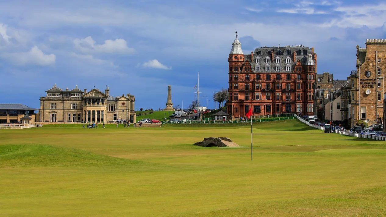 St Andrews Old Course - Golf Course and Golf Tours in Scotland