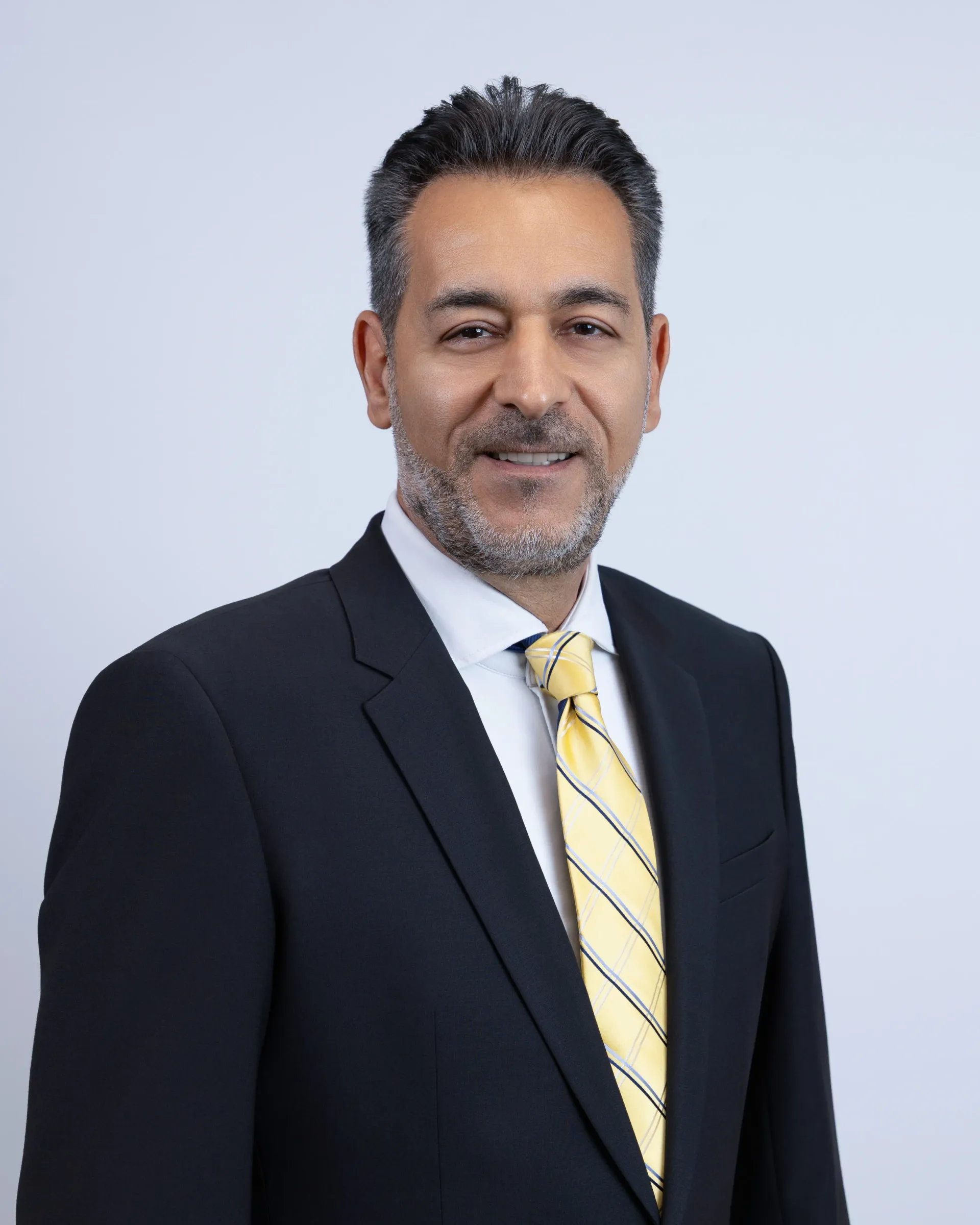 Attorney Armond Avakian, Esq. Headshot