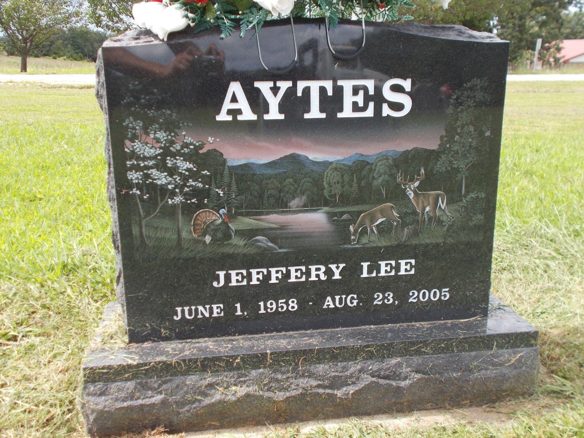 Gravestone of Jeffery Lee Aytes with the name 