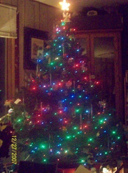 A photo of a Christmas tree taken on December 21 2007