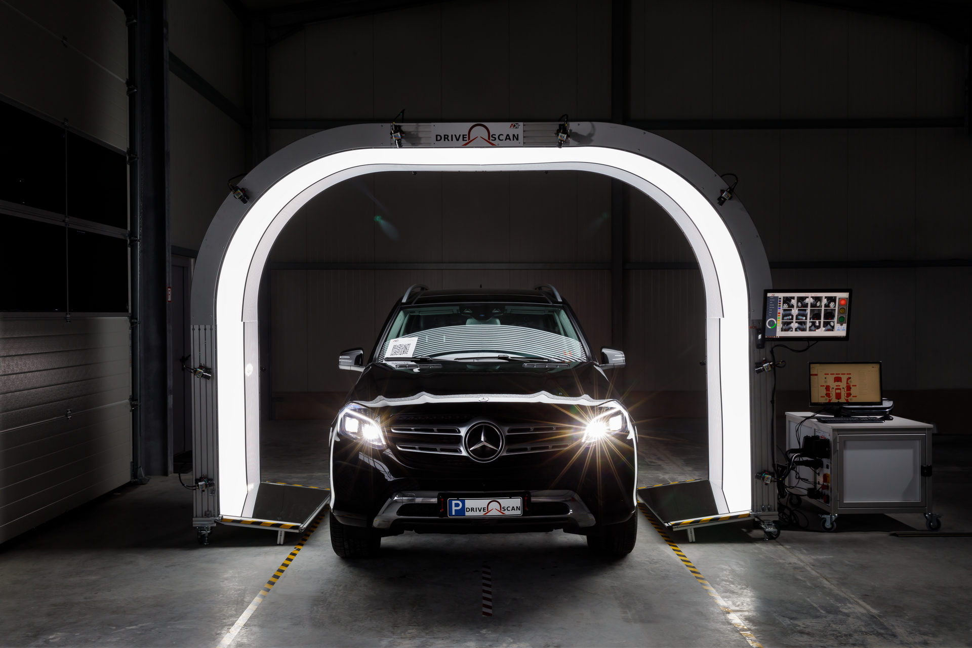 DRIVEnSCAN pass through front shot black car