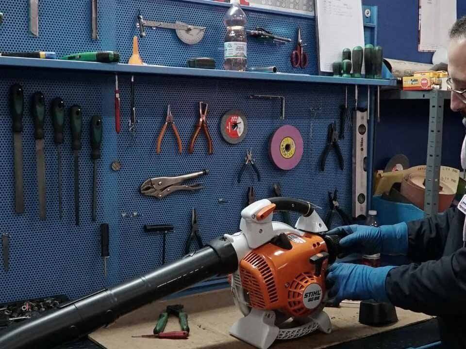 officina per macchine agricole