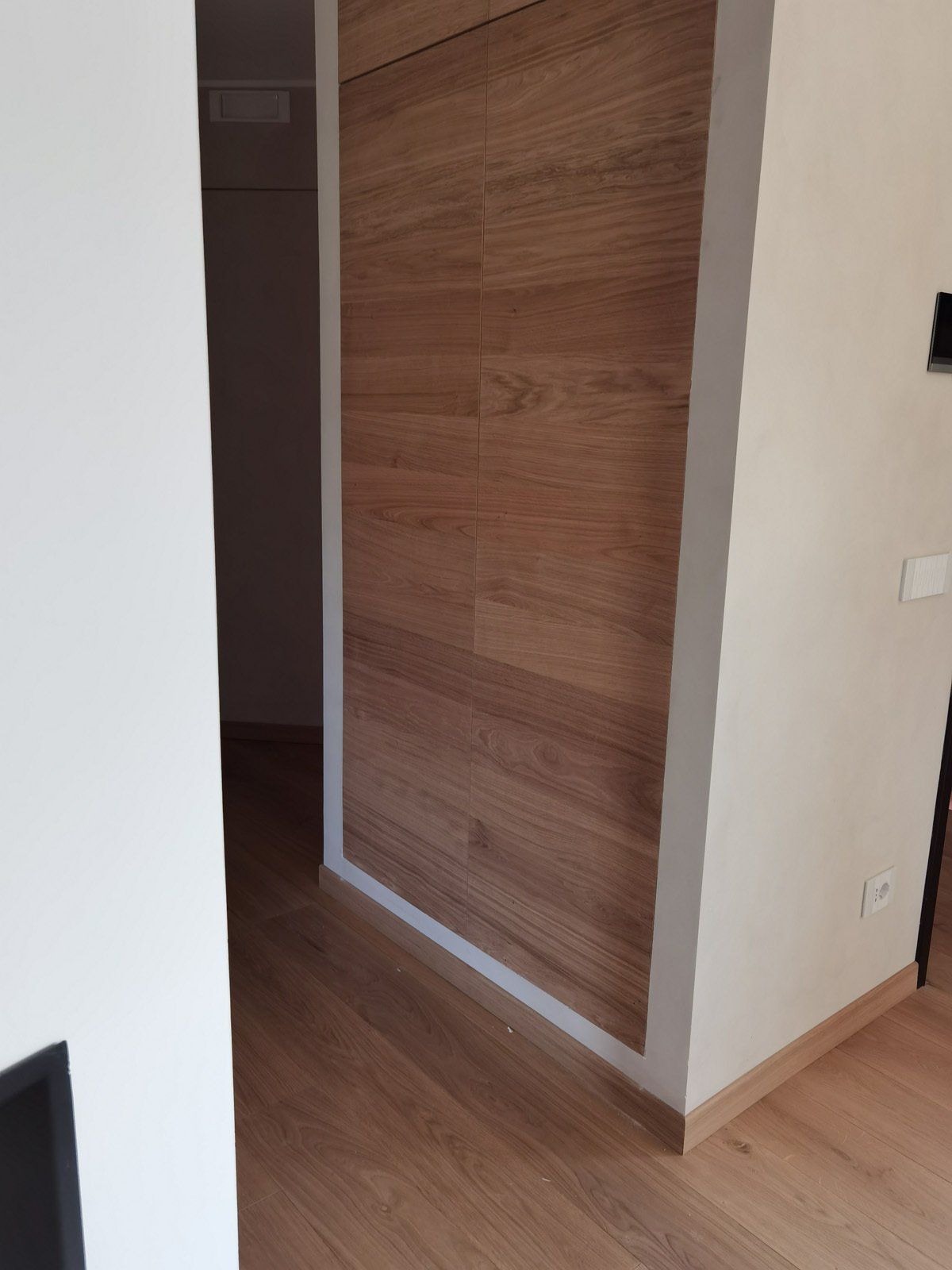 produzione boiserie in legno su misura