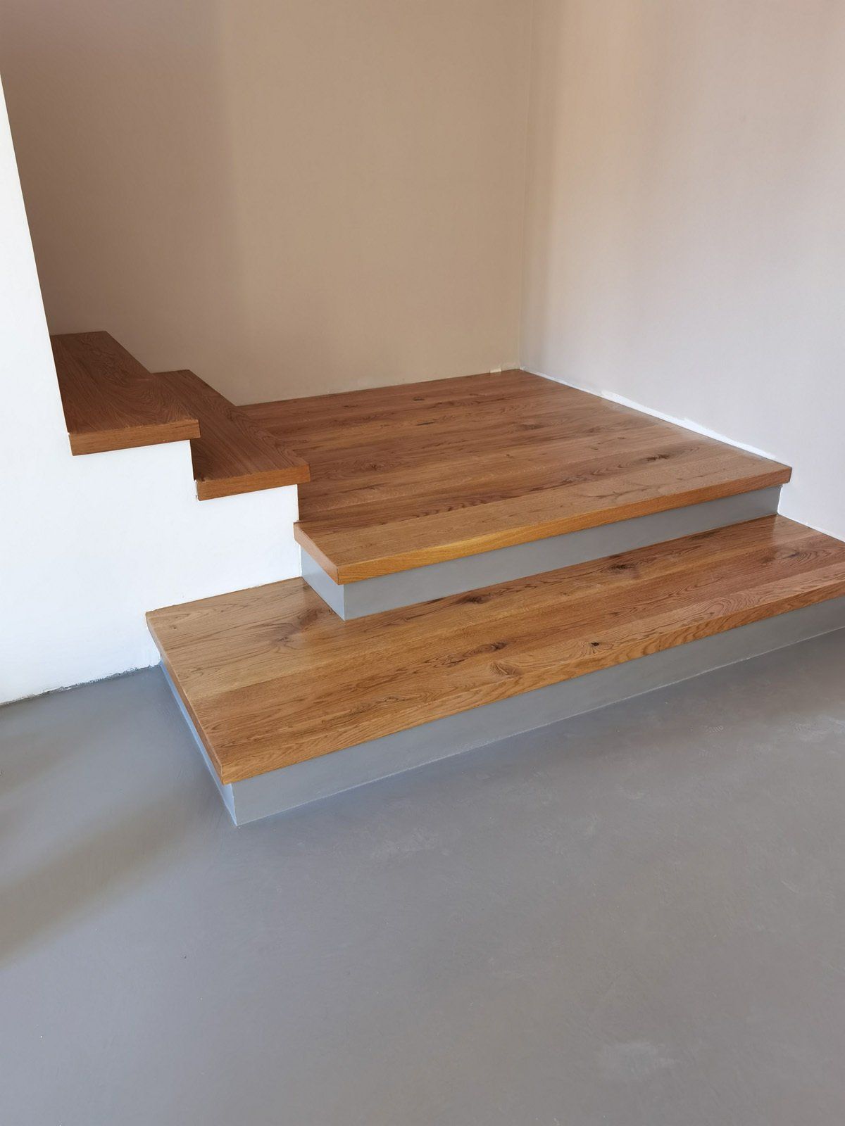 produzione scale in legno, tipologia parquet,  produzione parquet Vinchiaturo, produzione parquet Campobasso, parquet Molise, parquet da interni Campobasso