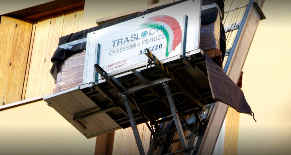 traslochi con piattaforme aeree