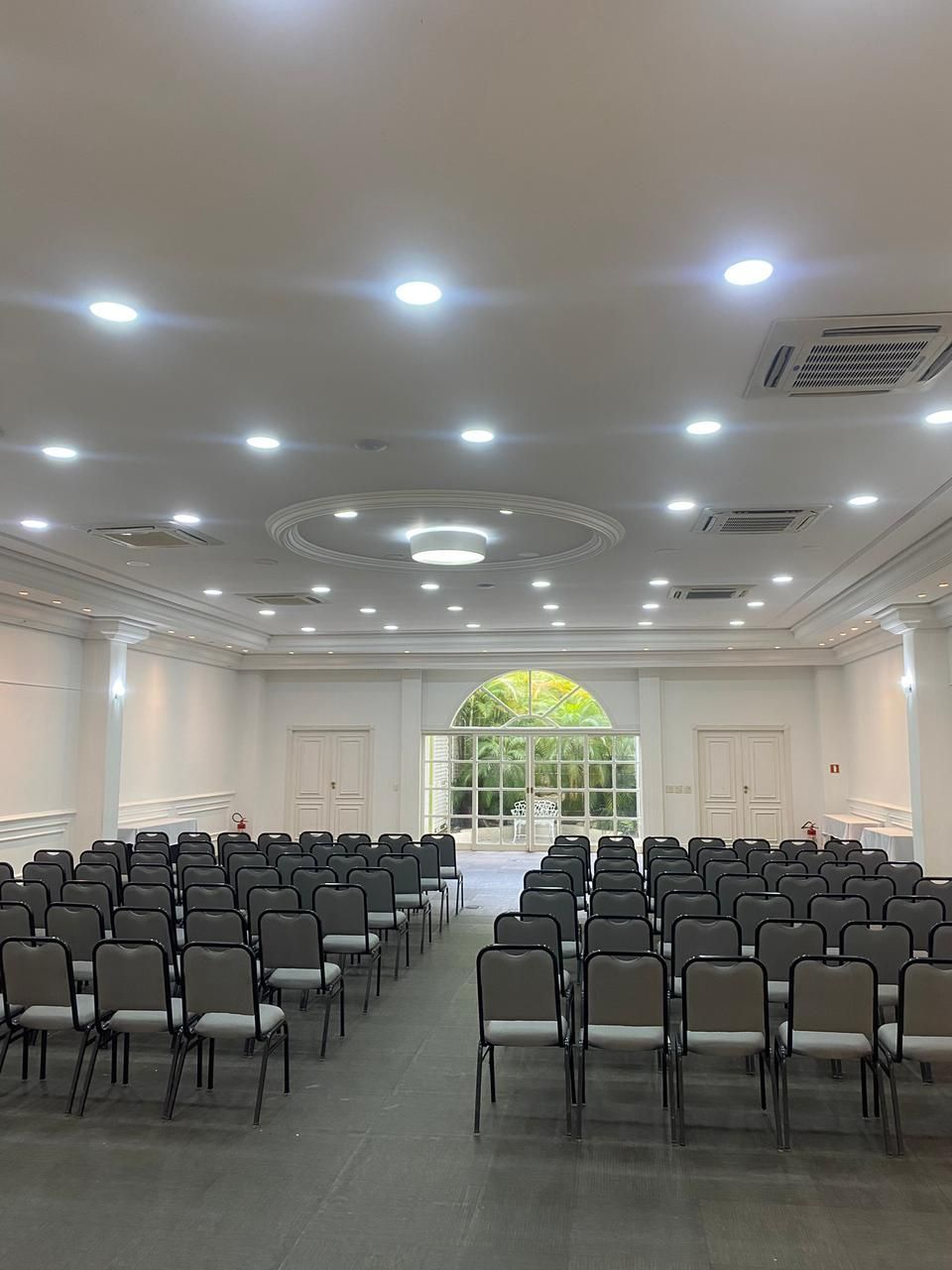 Lizon Curitiba Hotel - Salas