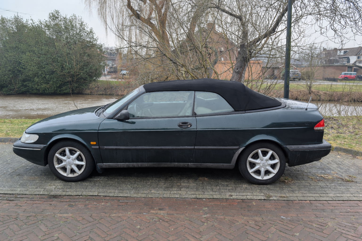 Zeilmakerij Road&River zeilmakerij stoffeerderij