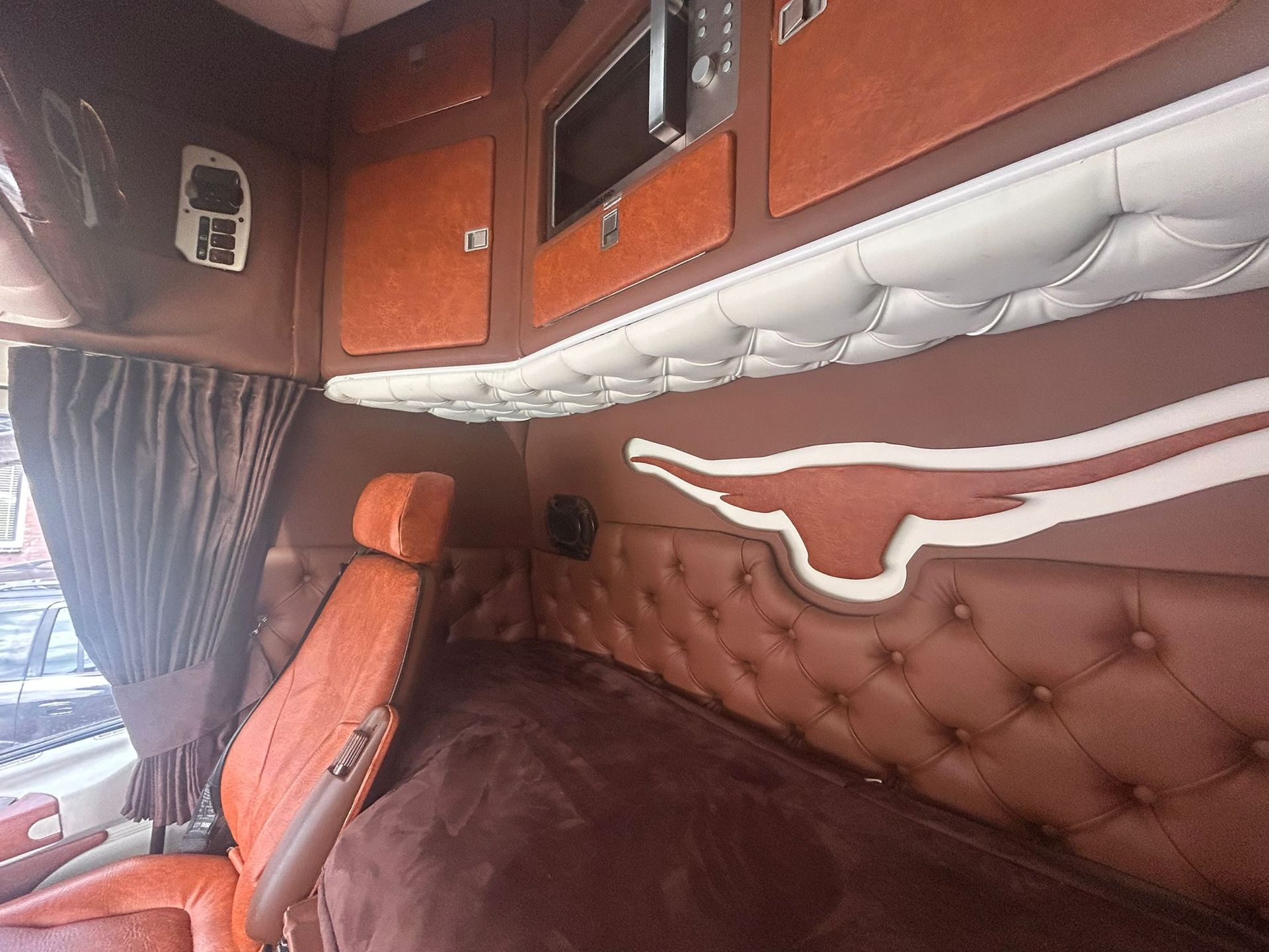 Zeilmakerij Road&River zeilmakerij stoffeerderi