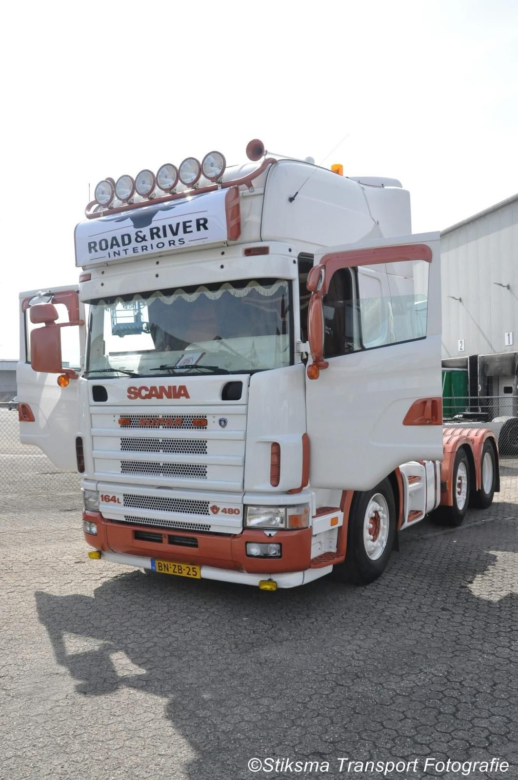Zeilmakerij Road&River scania 164