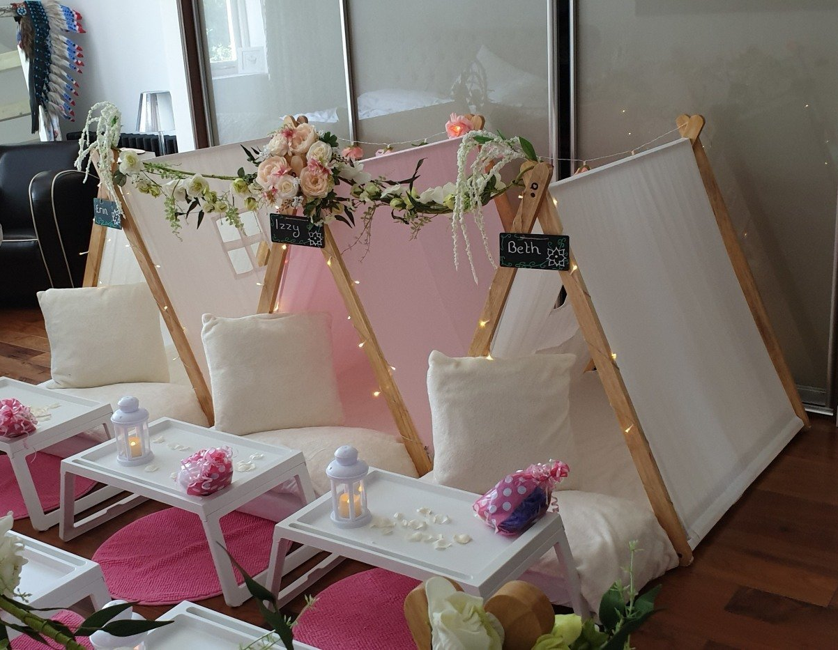 Love and Laugh Parties pink floral/flowers elegance sleepover party Reading Berkshire, Oxfordshire, Hampshire