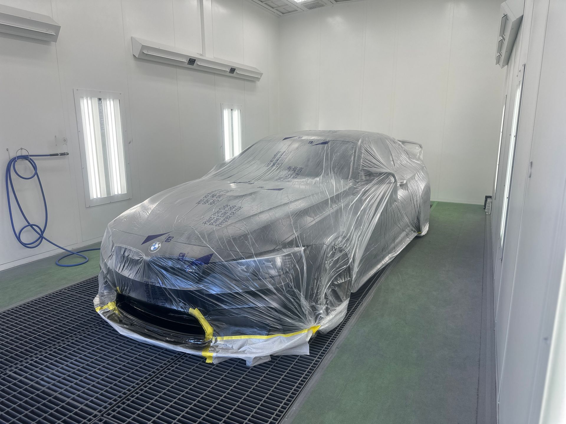 BMW Black | Ma's Auto Body