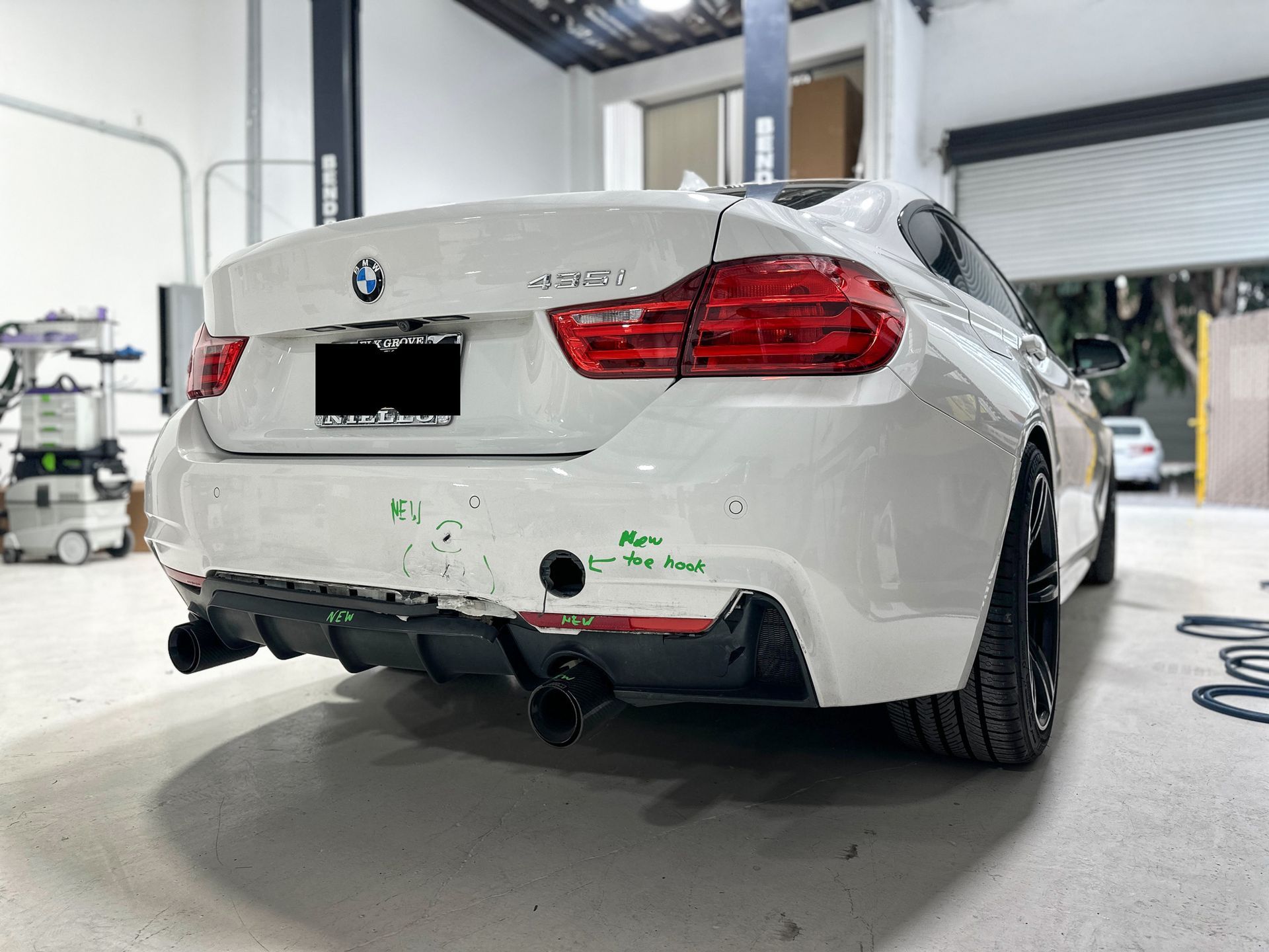 BMW White | Ma's Auto Body