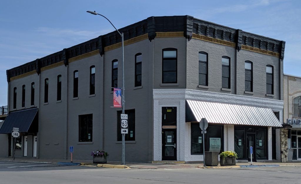 Cornerstone Building — New Sharon, IA — Lake Painting
