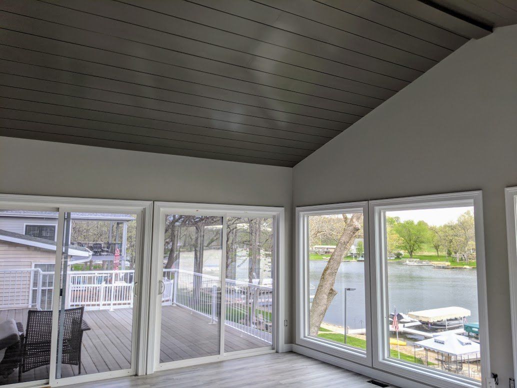 Gray Ceiling — New Sharon, IA — Lake Painting