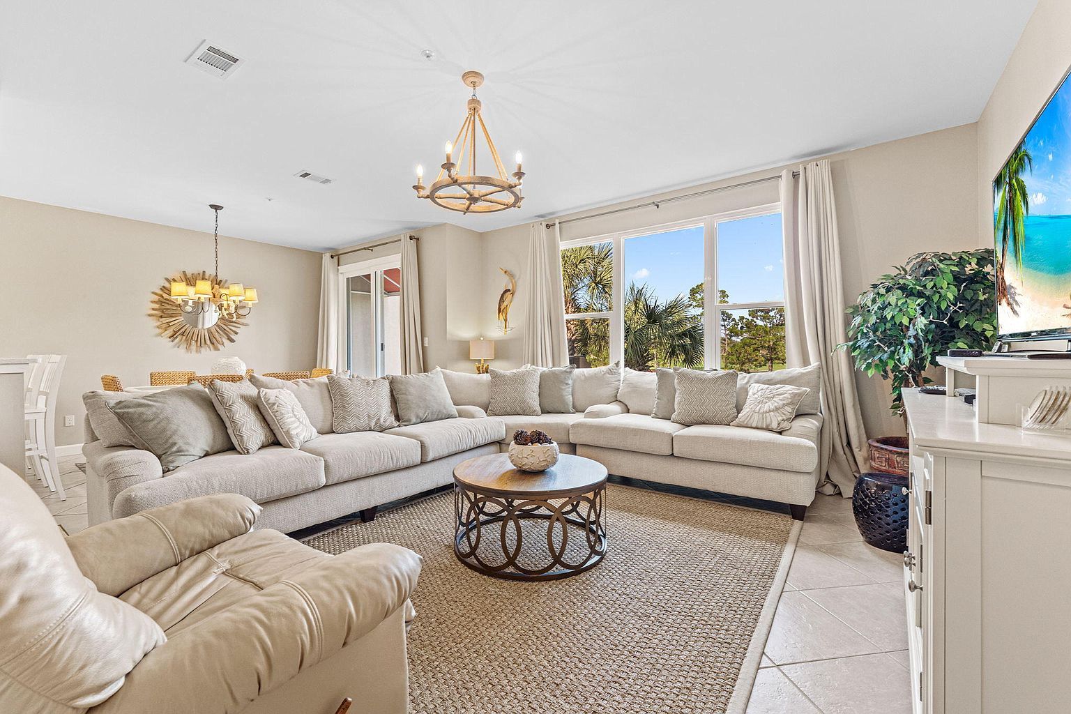 Luxurious living room