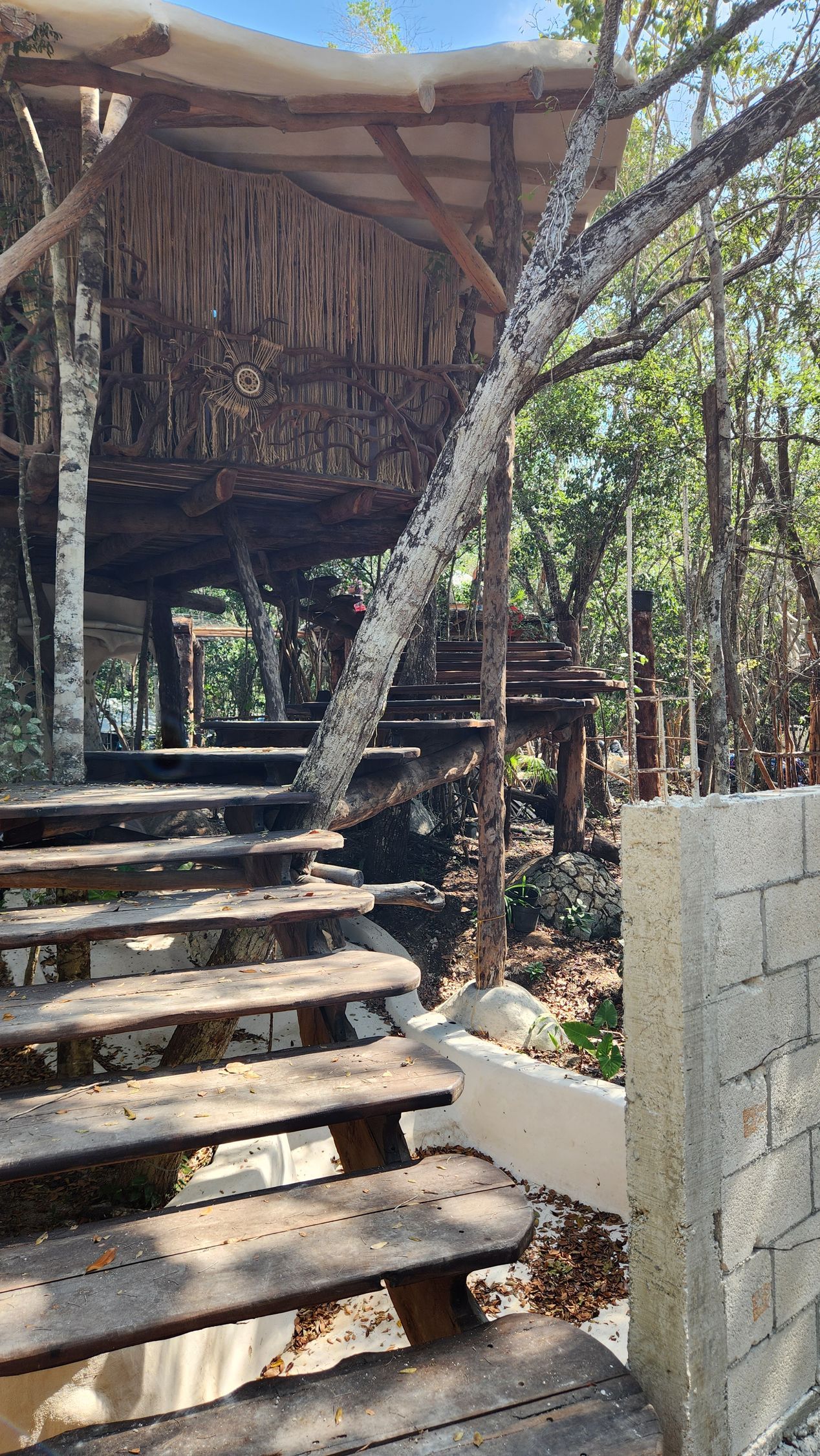 CONSTRUCCION EN EL FRACCIONAMIENTO