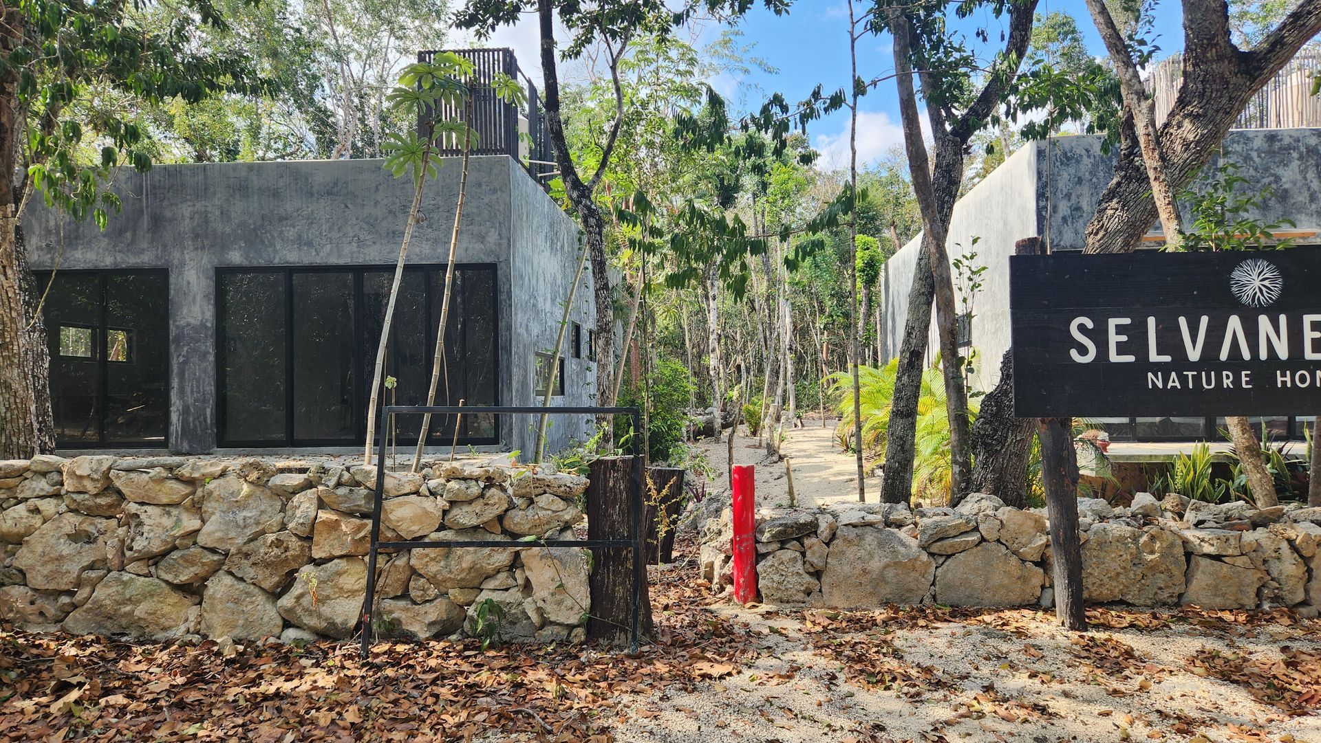 CASA EN EL FRACCIONAMIENTO