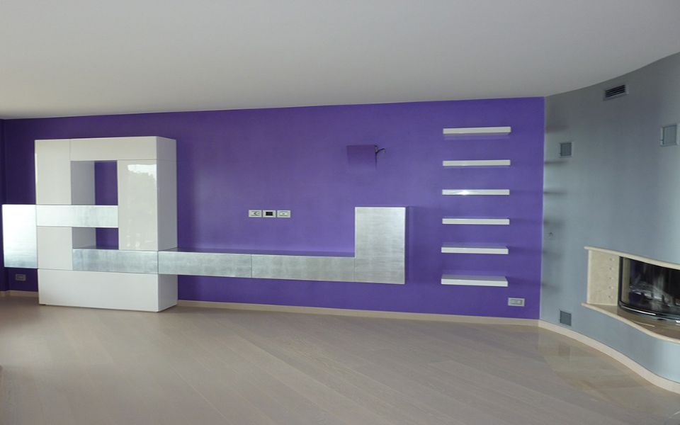 parete del salotto lilla