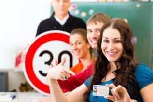 Student Pointing to License — 5-Hour Pre-licensing Course in Mamaroneck, NY