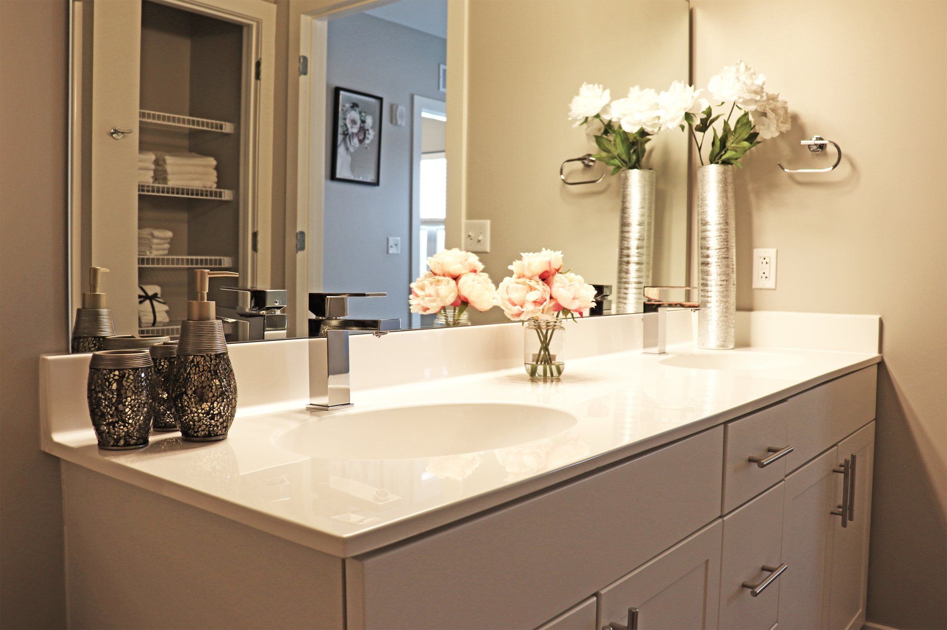 whispering heights photo gallery