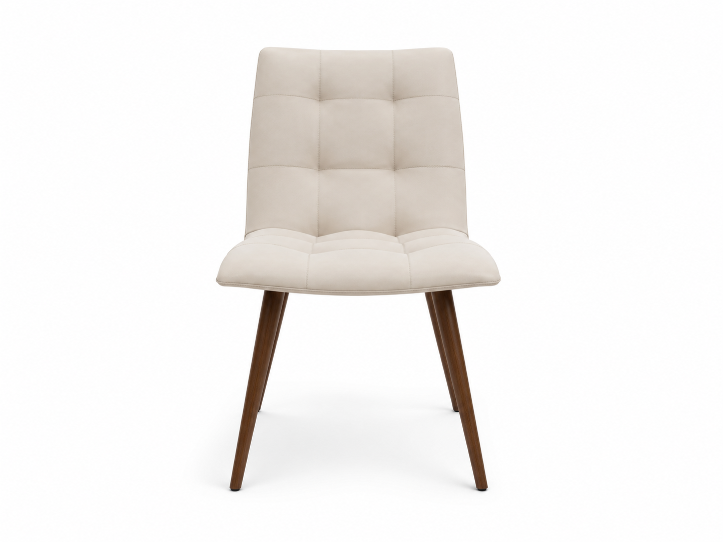 Sedia da pranzo imbottita beige con gambe in legno su sfondo bianco