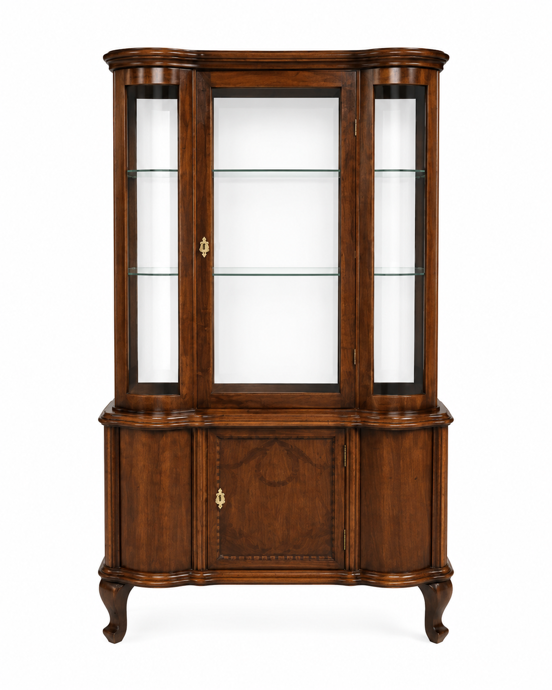 Credenza antica in legno con ante in vetro e ripiani espositivi.