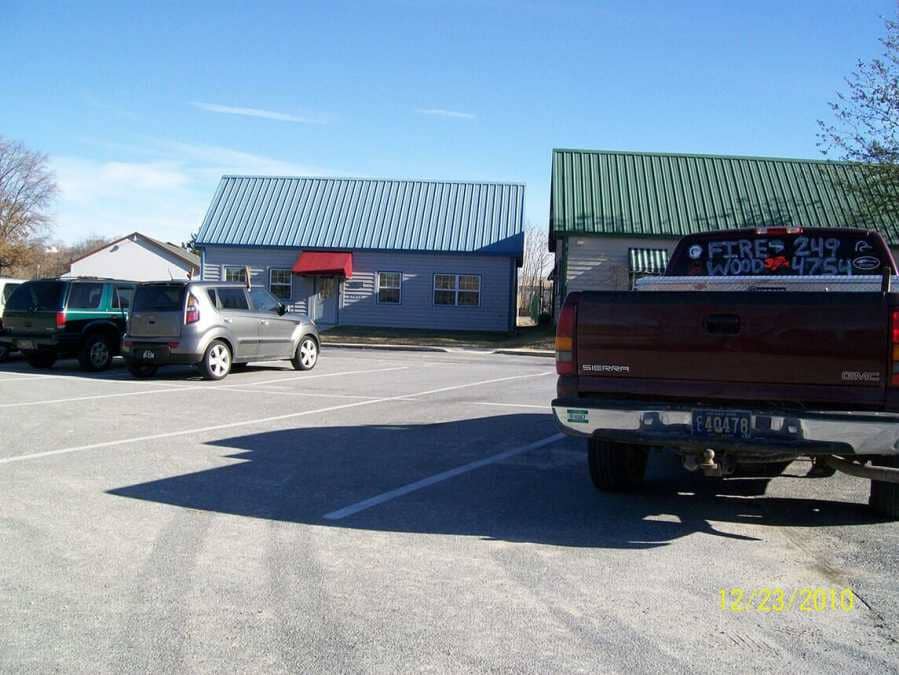 Low Cost — Parking Lot in Seaford, DE