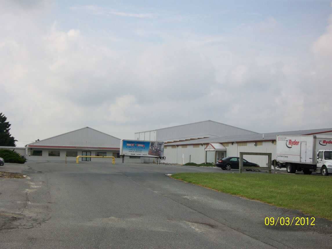 Pre-engineered Structures — Warehouse With An Open Space in Seaford, DE
