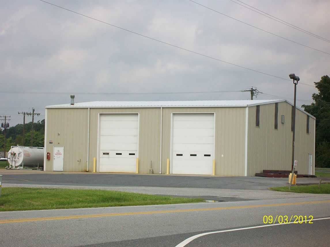 Building Jobs — Building With Garage in Seaford, DE
