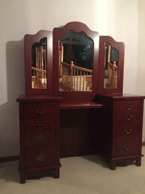 Antique Cabinet - Cabinet Dealers in Alsip, IL.