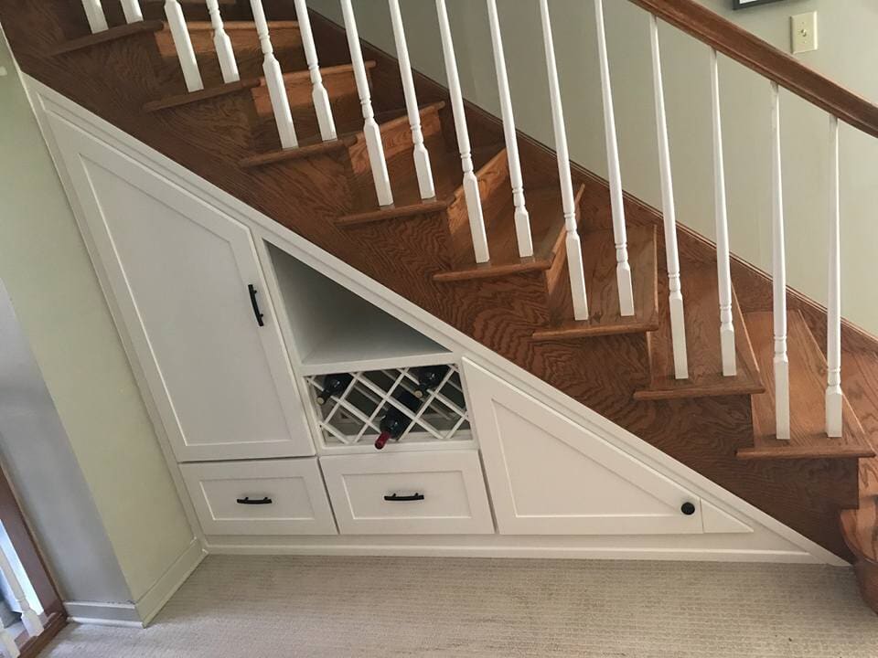 Stairs Cabinet - Cabinet Dealers in Alsip, IL.
