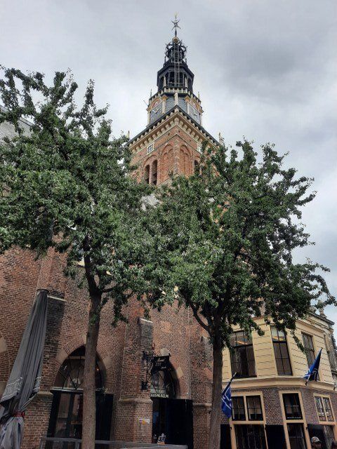 The weighing building in Alkmaar to be seen on a guided city walk