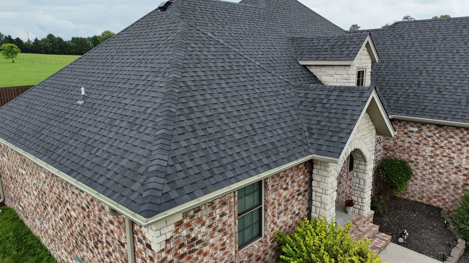 New Roof done by top roofing company in Springfield and Ozark, MO