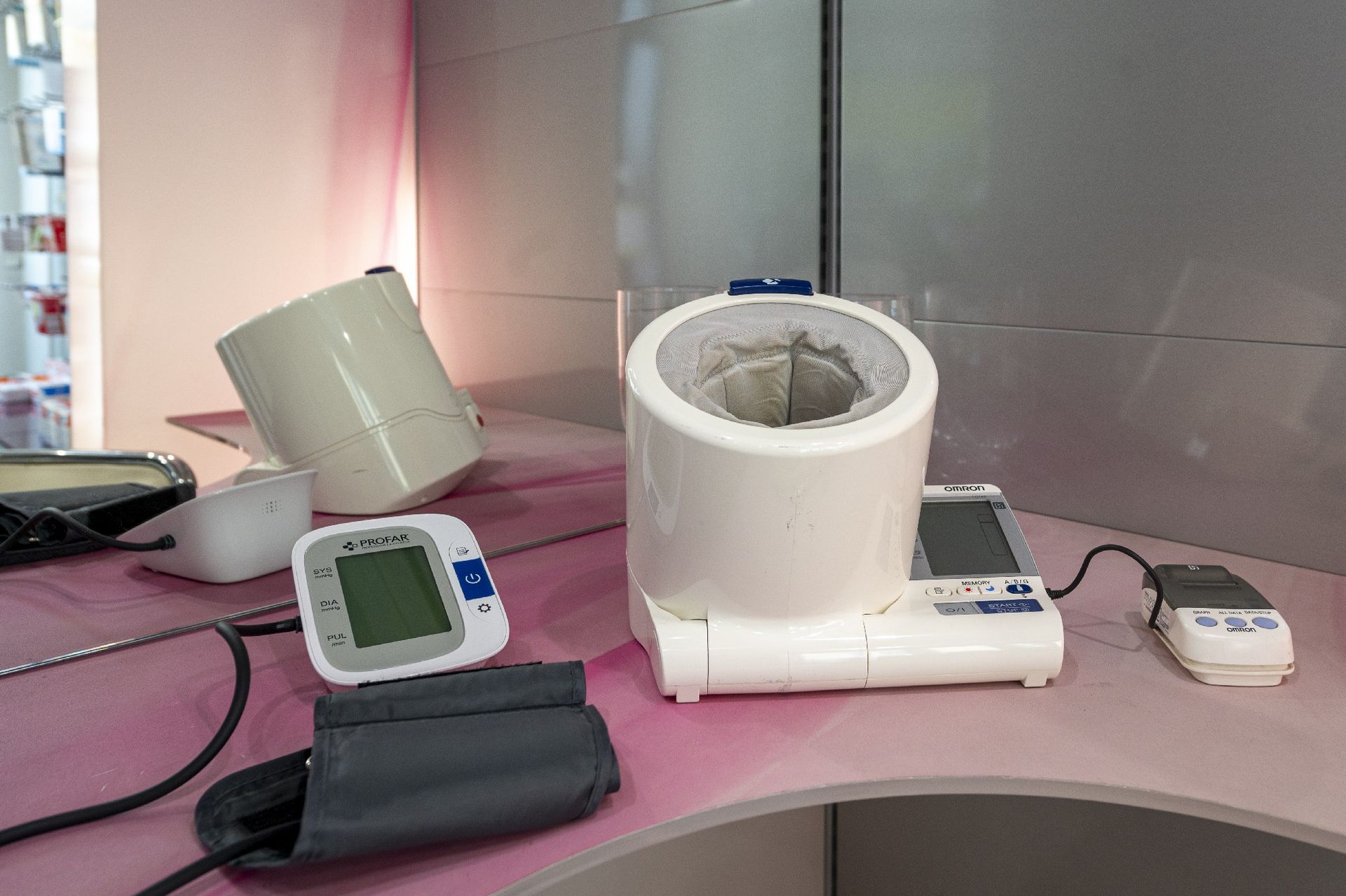 misurazione pressione Farmacia Sansovino Torino