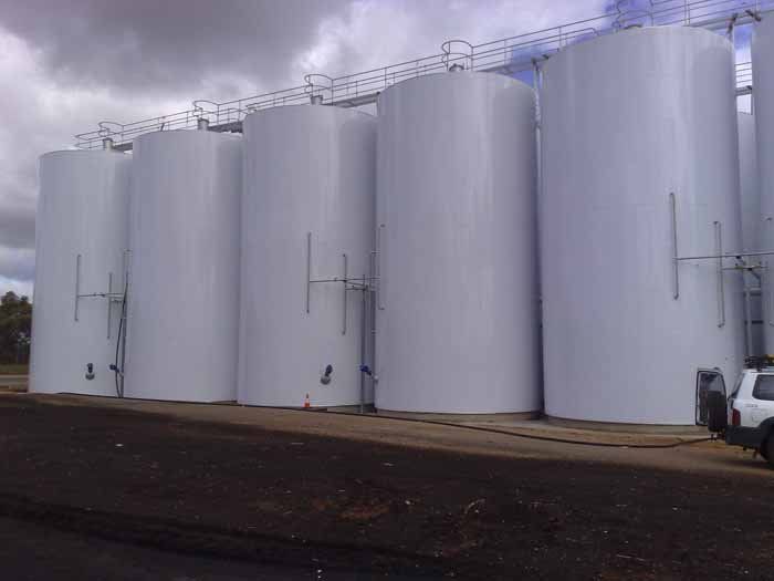 insulated white tanks
