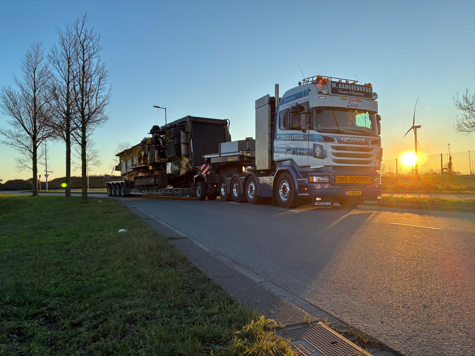 W. Aangeenbrug Transport & Begeleiding