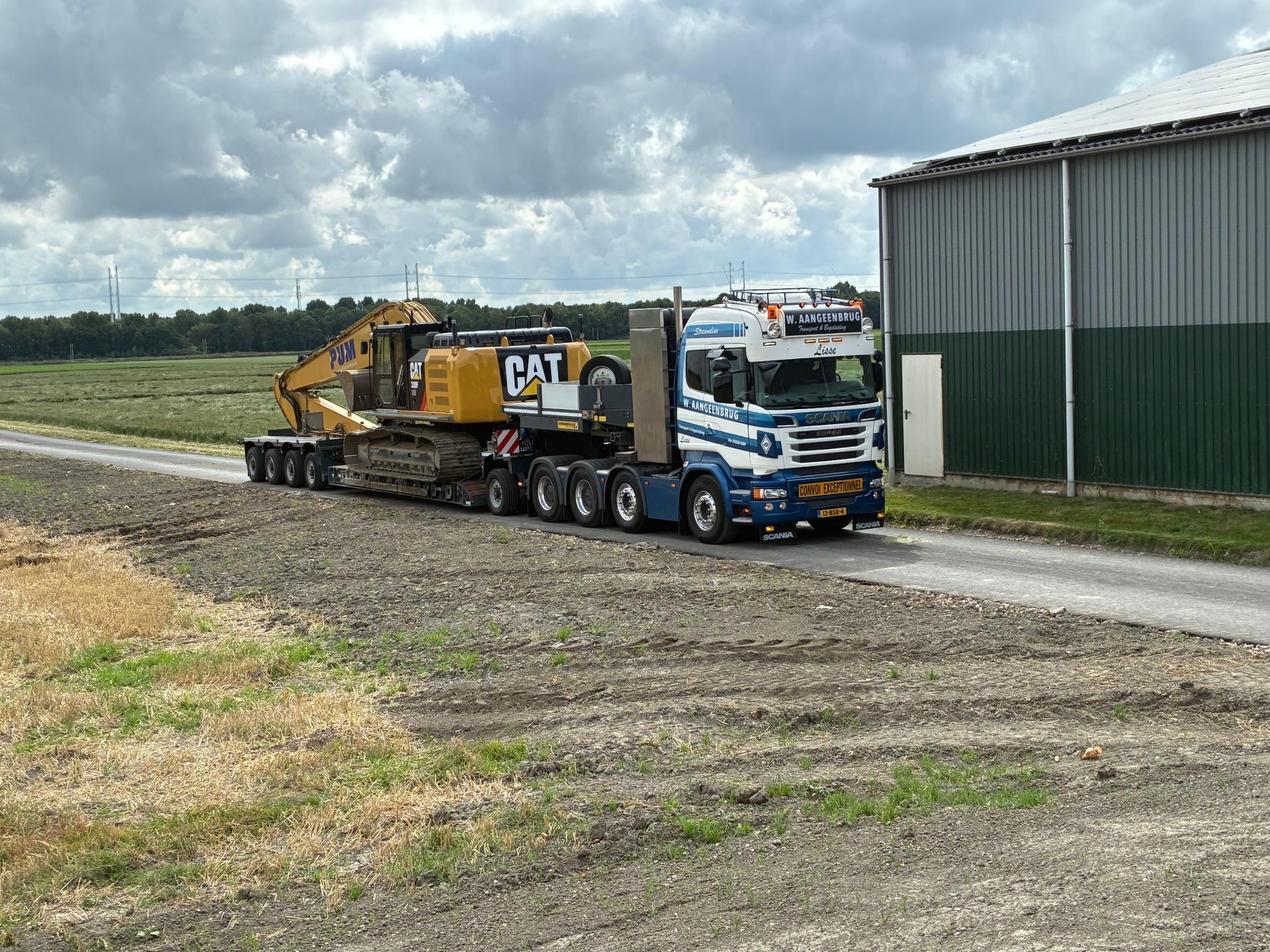 W. Aangeenbrug Transport & Begeleiding