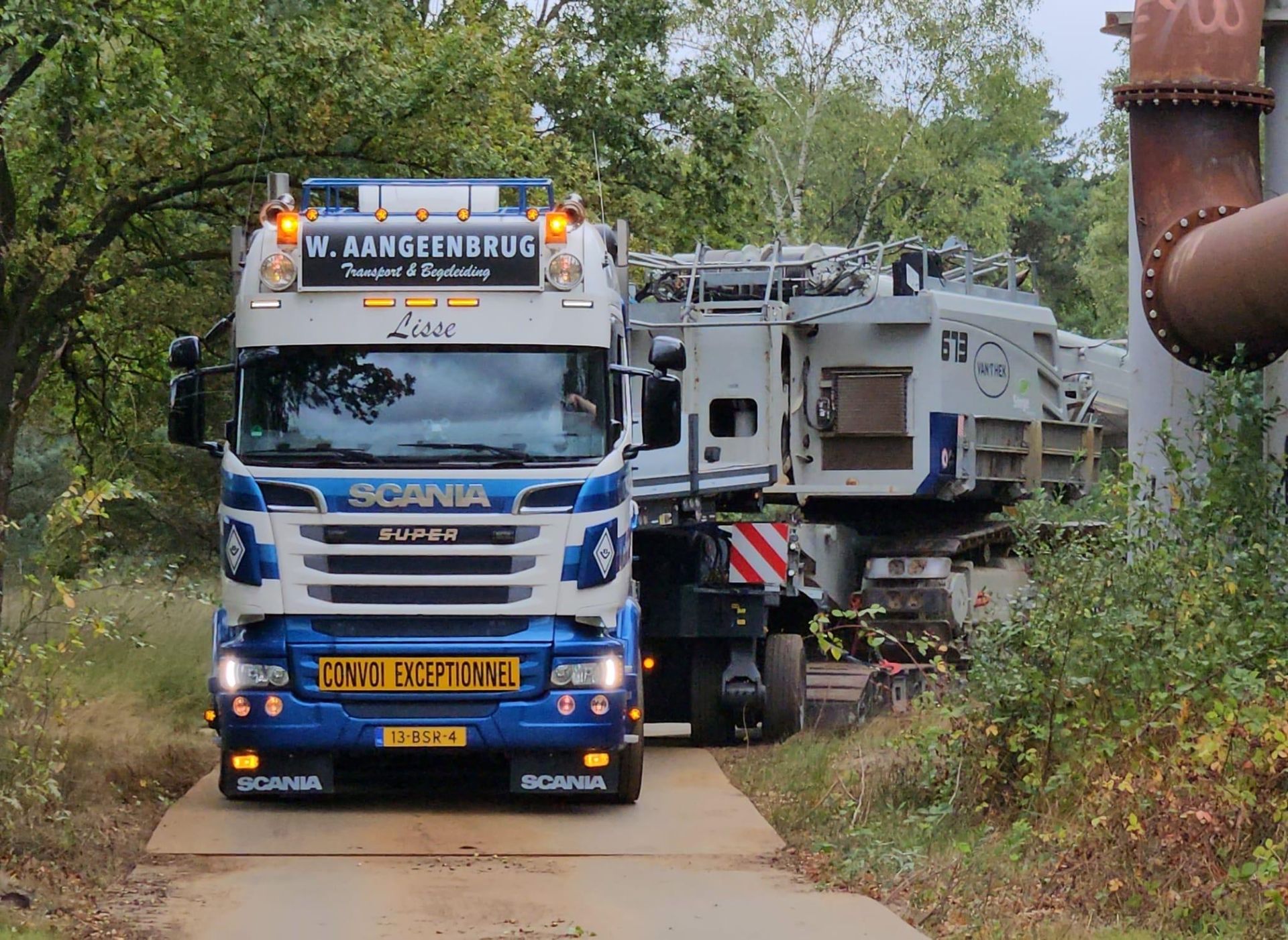 W. Aangeenbrug Transport & Begeleiding