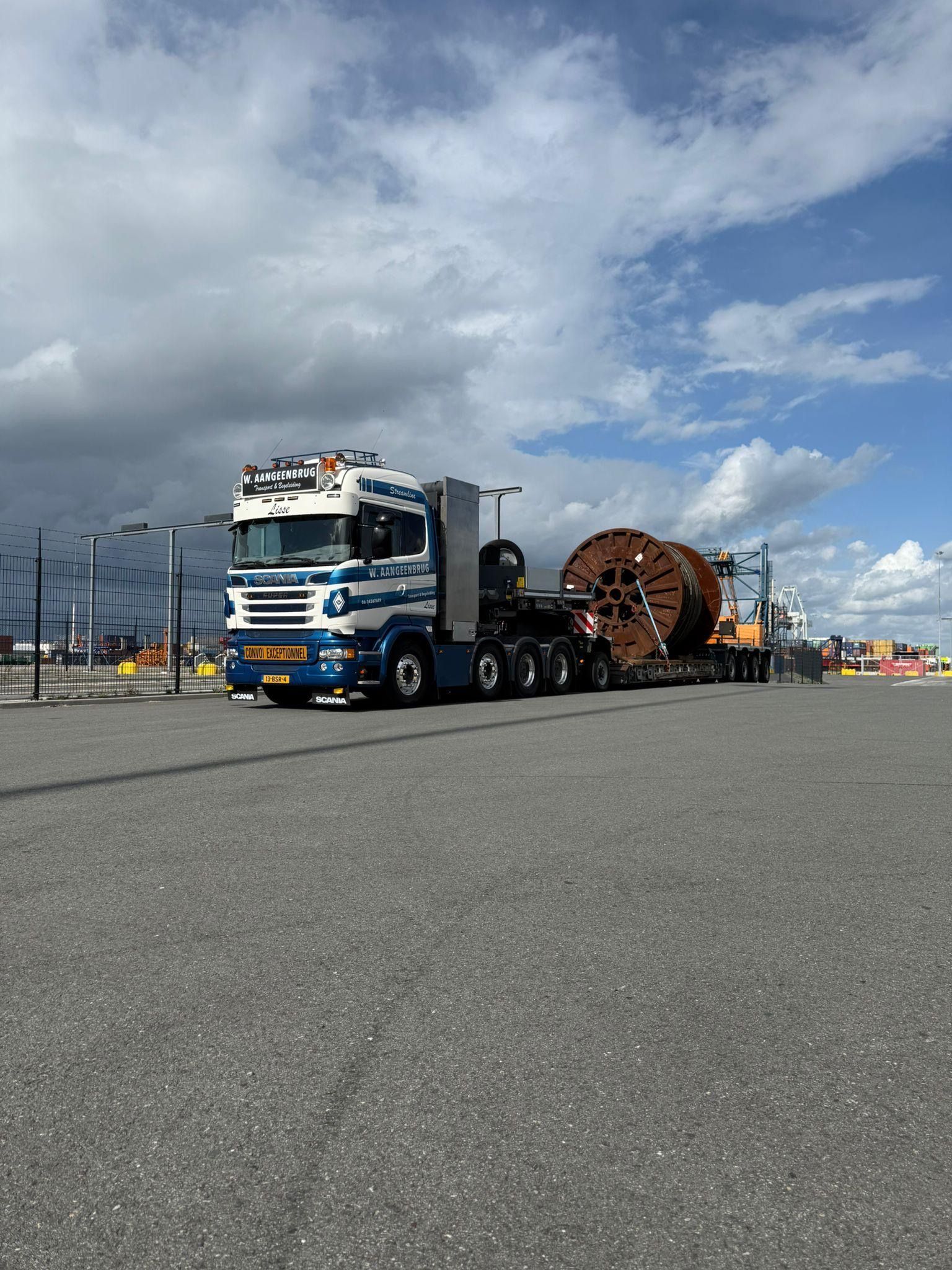 W. Aangeenbrug Transport & Begeleiding